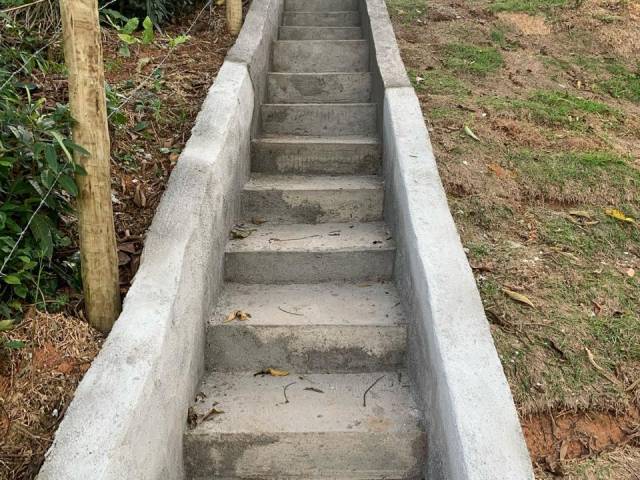 Terreno para Venda em Embu das Artes - 4