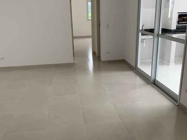 Apartamento para Locação em Embu das Artes - 3